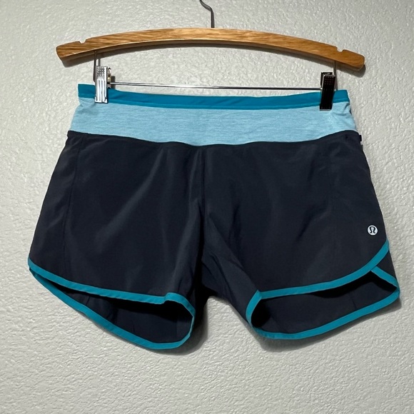Lululemon Turbo Run Shorts Size 6 - Picture 10 of 12